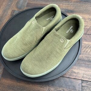 Merinos Women's Olive Slip-On Loafers sz 9